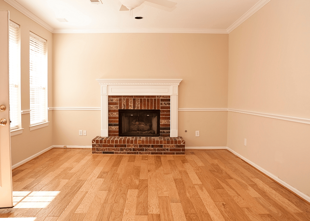 Cooling and heating features