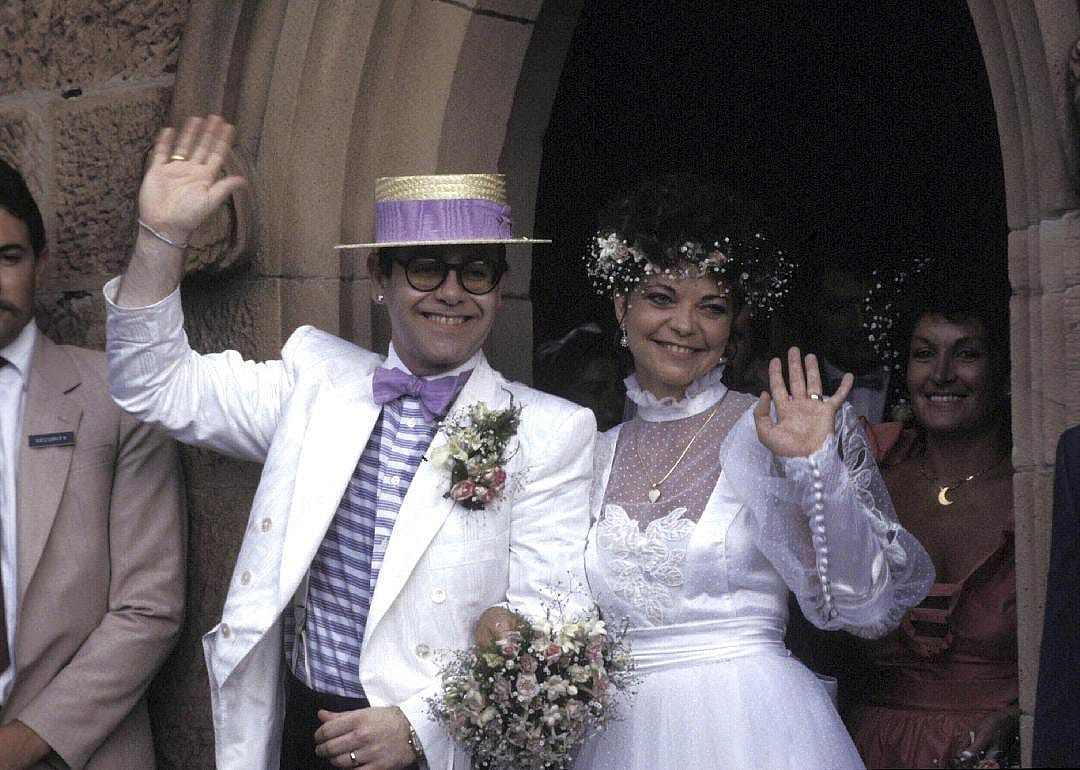 1984: Elton John marries