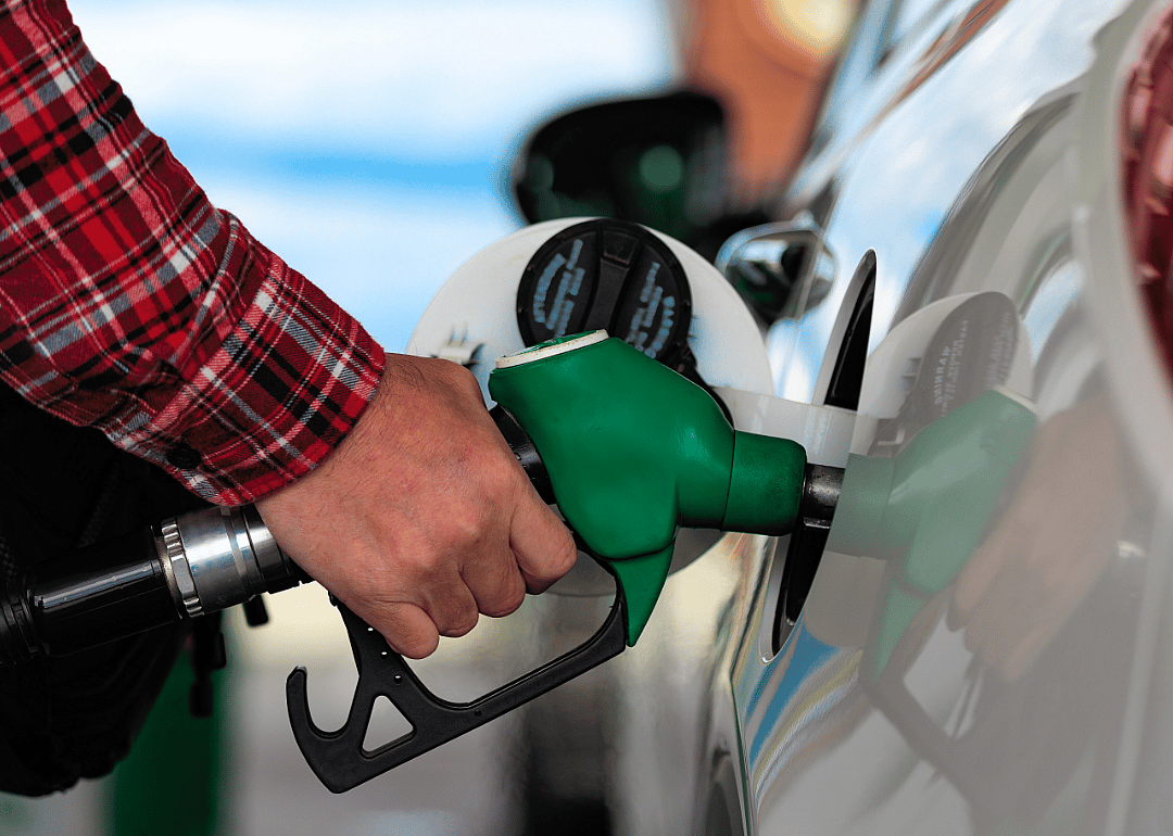 Gas stations: 111,100
