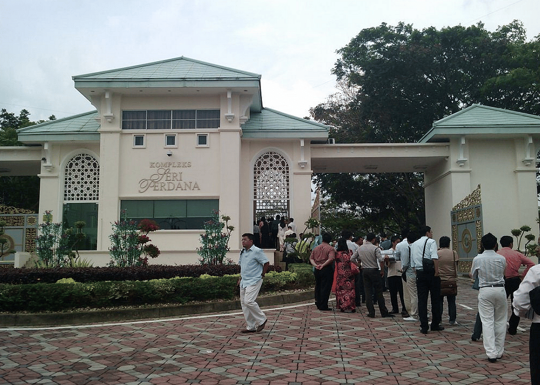 Muhyiddin Yassin: Seri Perdana