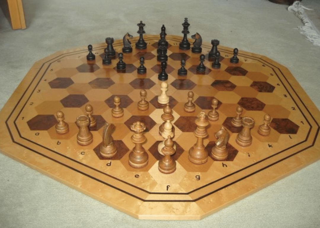 1939: Hexagonal chess