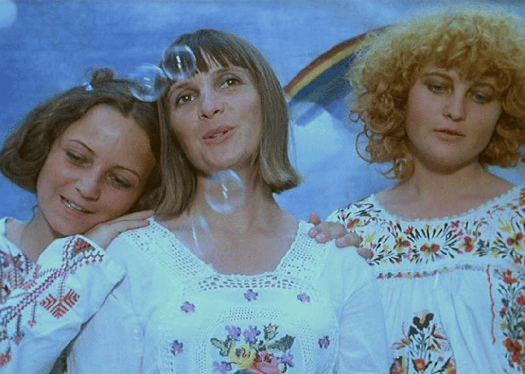 #85. One Sings, the Other Doesn't (1977)