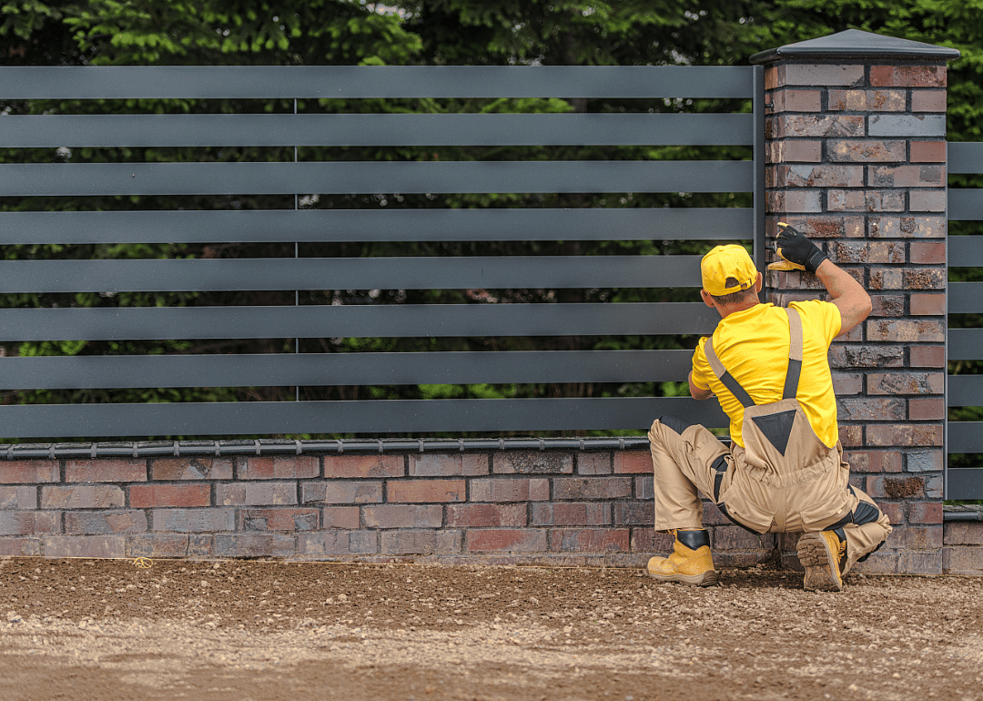 #47. Fence erectors