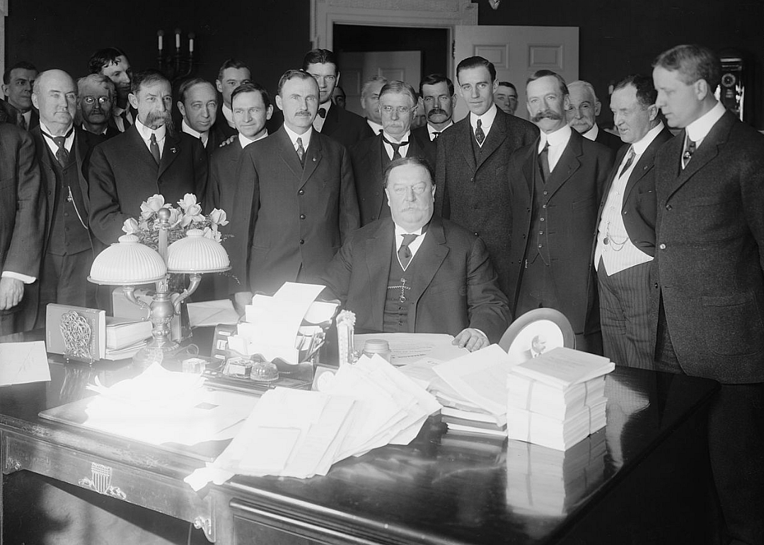1909: First president and chief justice