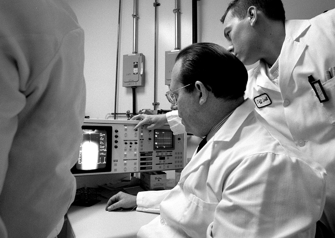 1965: The cell sorter