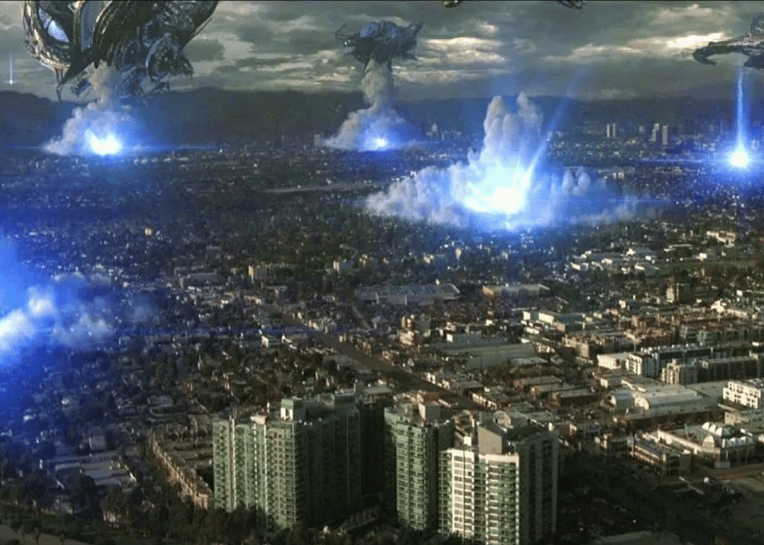 #94. Skyline (2010)