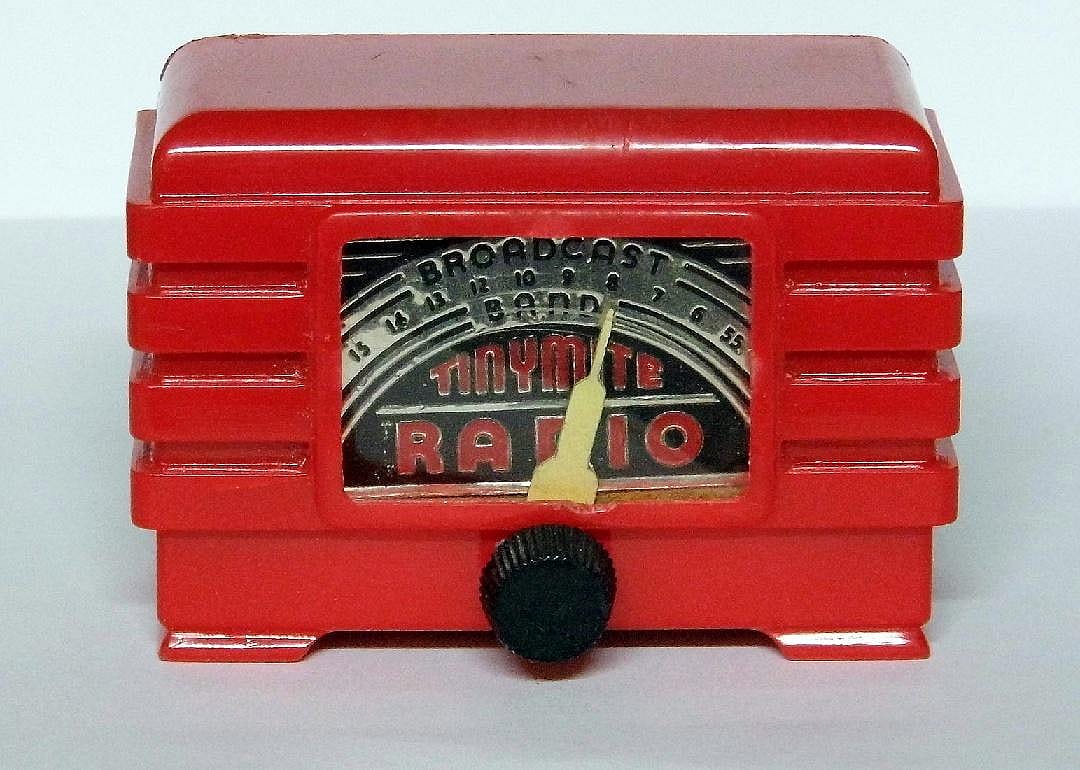 1948: Tinymite Radio