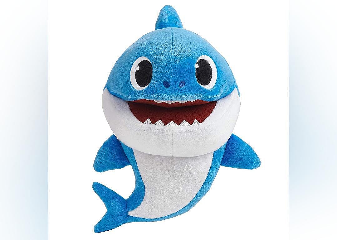 2019: Baby Shark Song Puppet