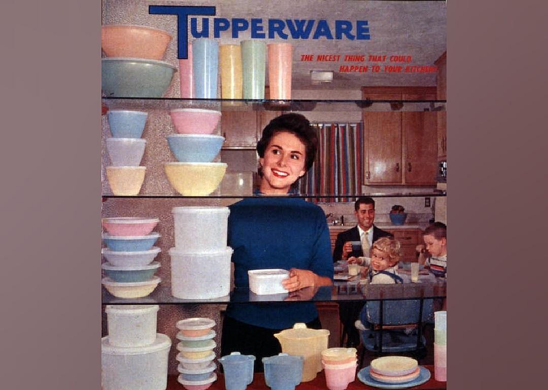 1946: Tupperware
