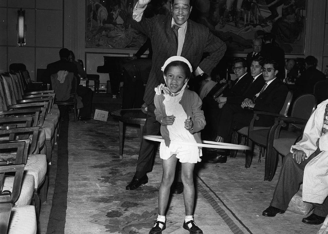 1958: Hula Hoop