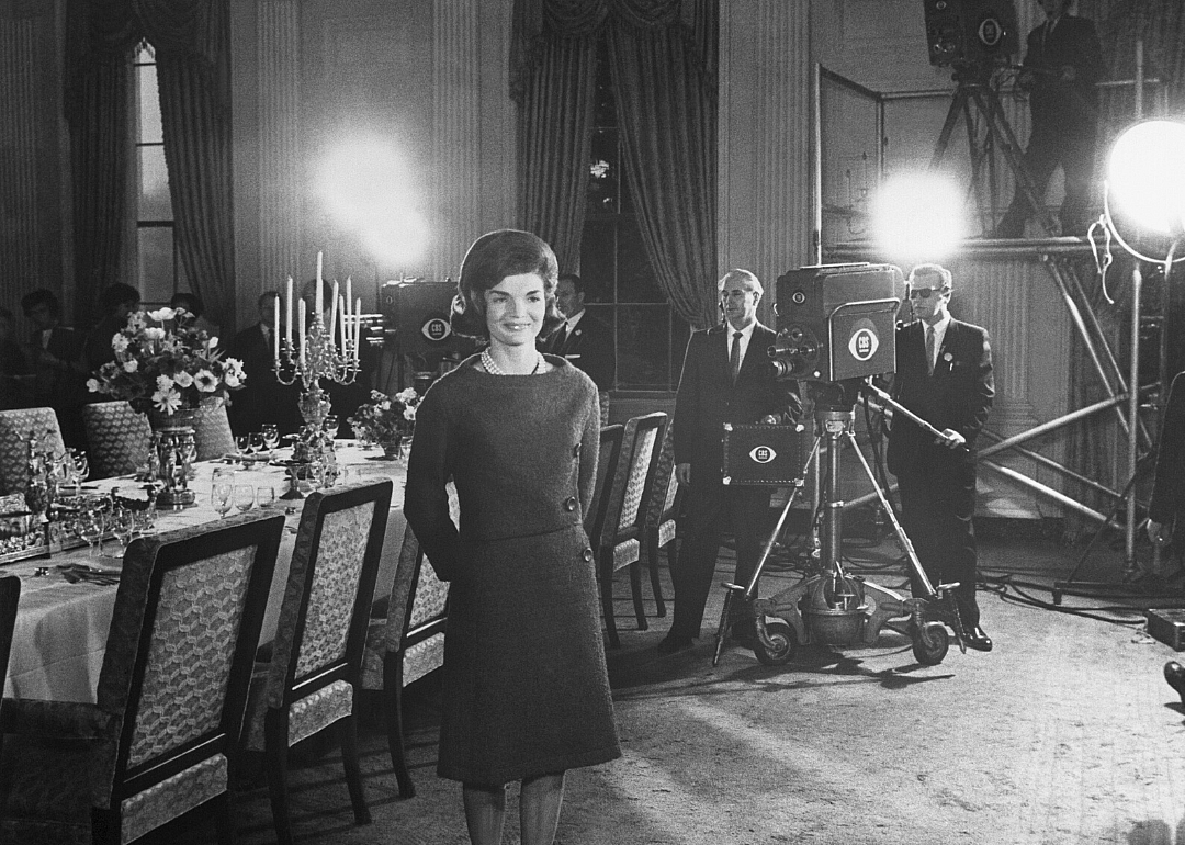 1962: First televised tour of the White House