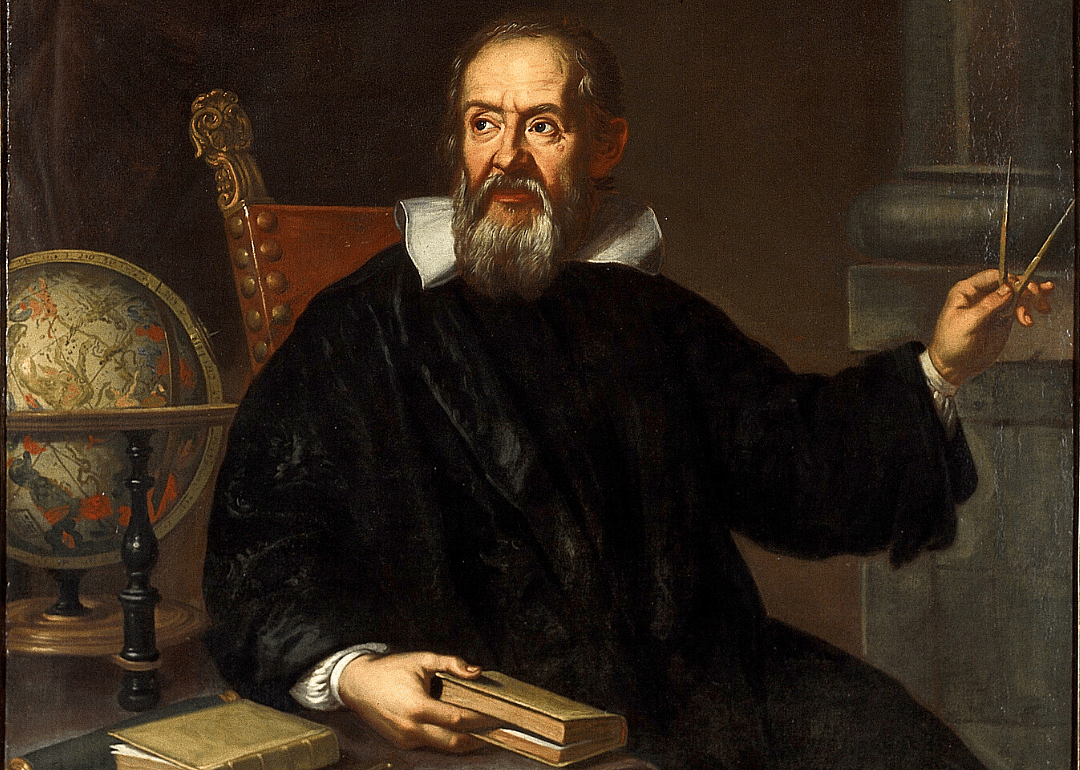 1609: First person to see the moon’s surface