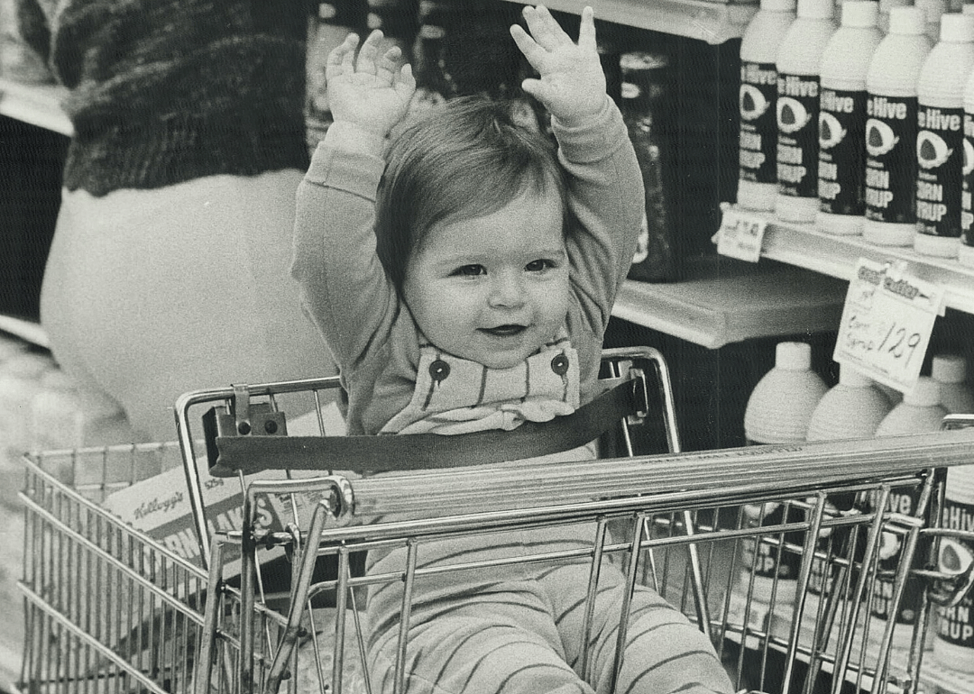 1983: Shopping carts get seatbelts