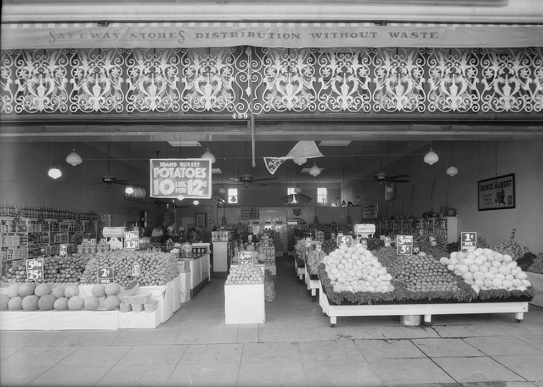 1926: Safeway Inc. is founded