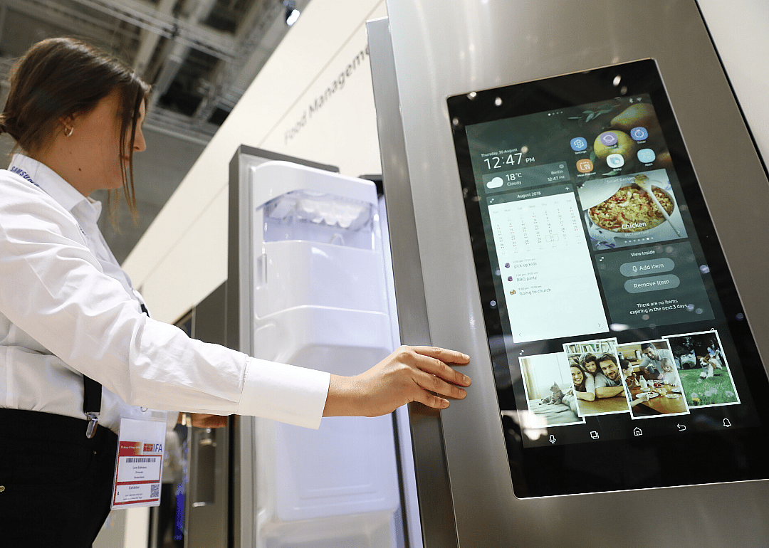 2016: Families can order groceries from their fridge