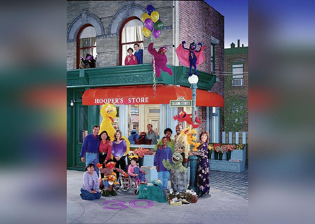 1998: Welcome to 'Elmo's World'