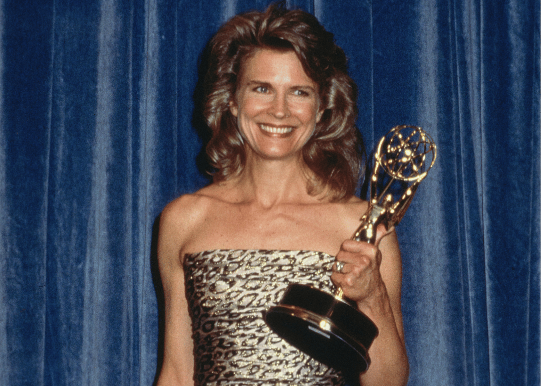 Candice Bergen at the 41st Primetime Emmy Awards.