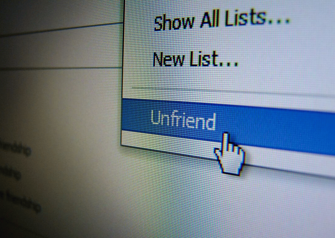 2003: Unfriend