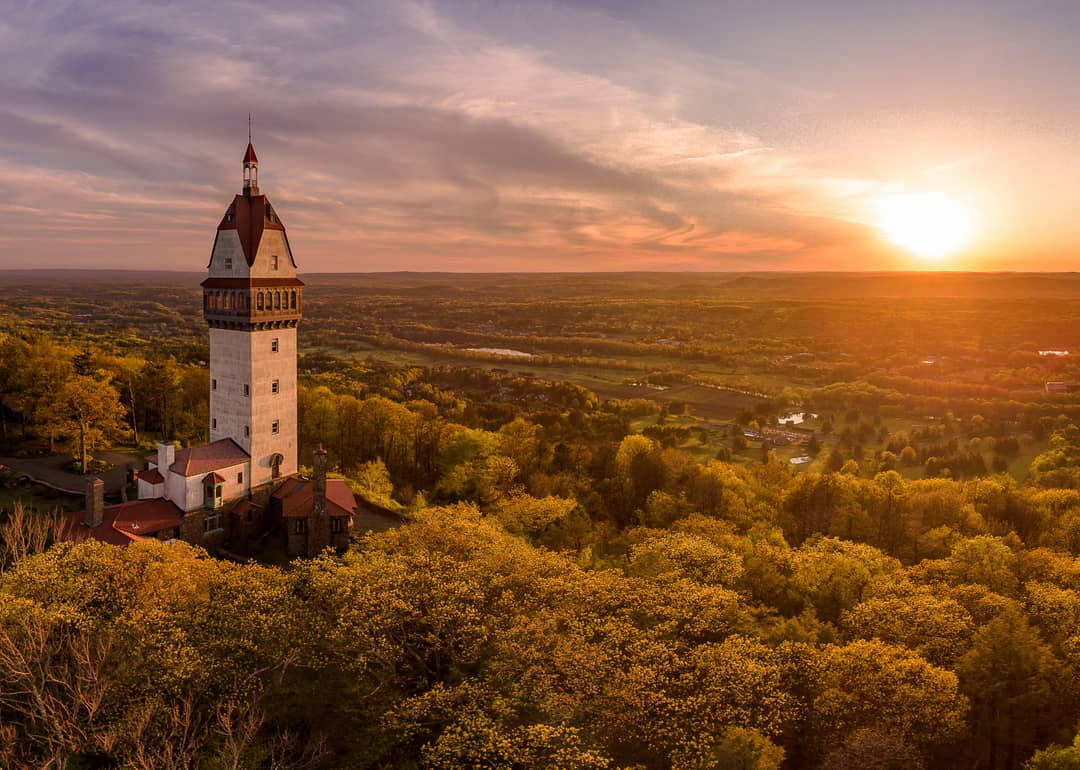 A tower sitting on the Talcott Mountain State Park in Simsbury, Connecticut.