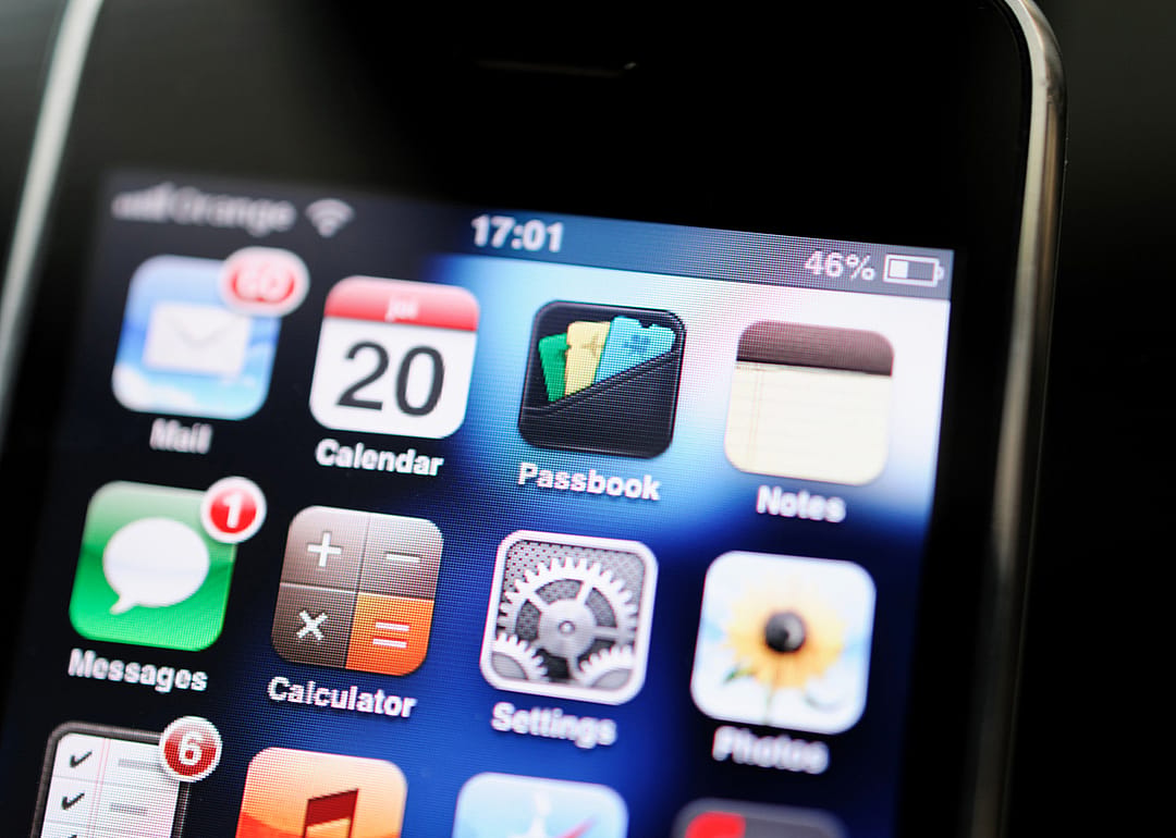 2007: Smartphones, Hulu, and Walmart’s online pickup services are born