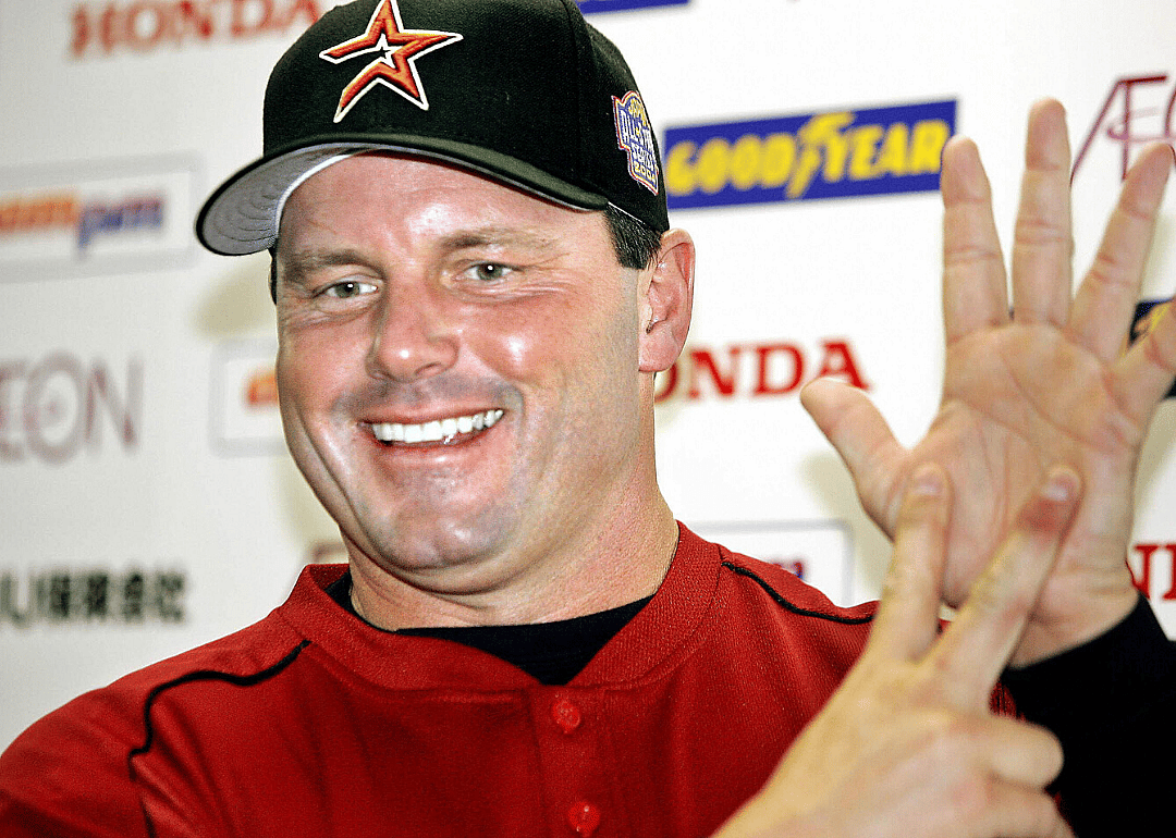2004: Roger Clemens wins his seventh Cy Young