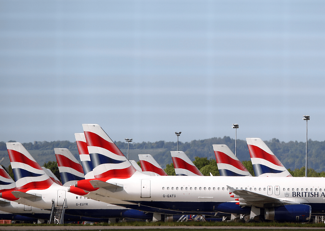Global CO2 emissions from aviation dropped by 60%