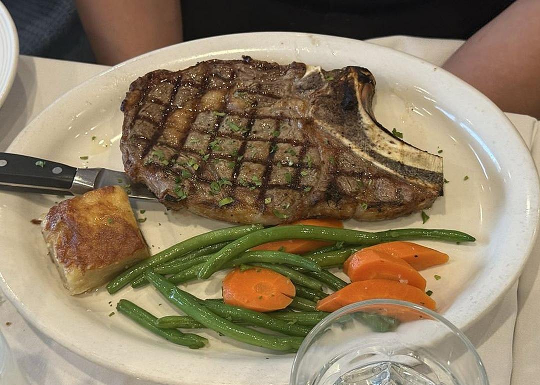 San Francisco, California: Betty Lou's Seafood and Grill