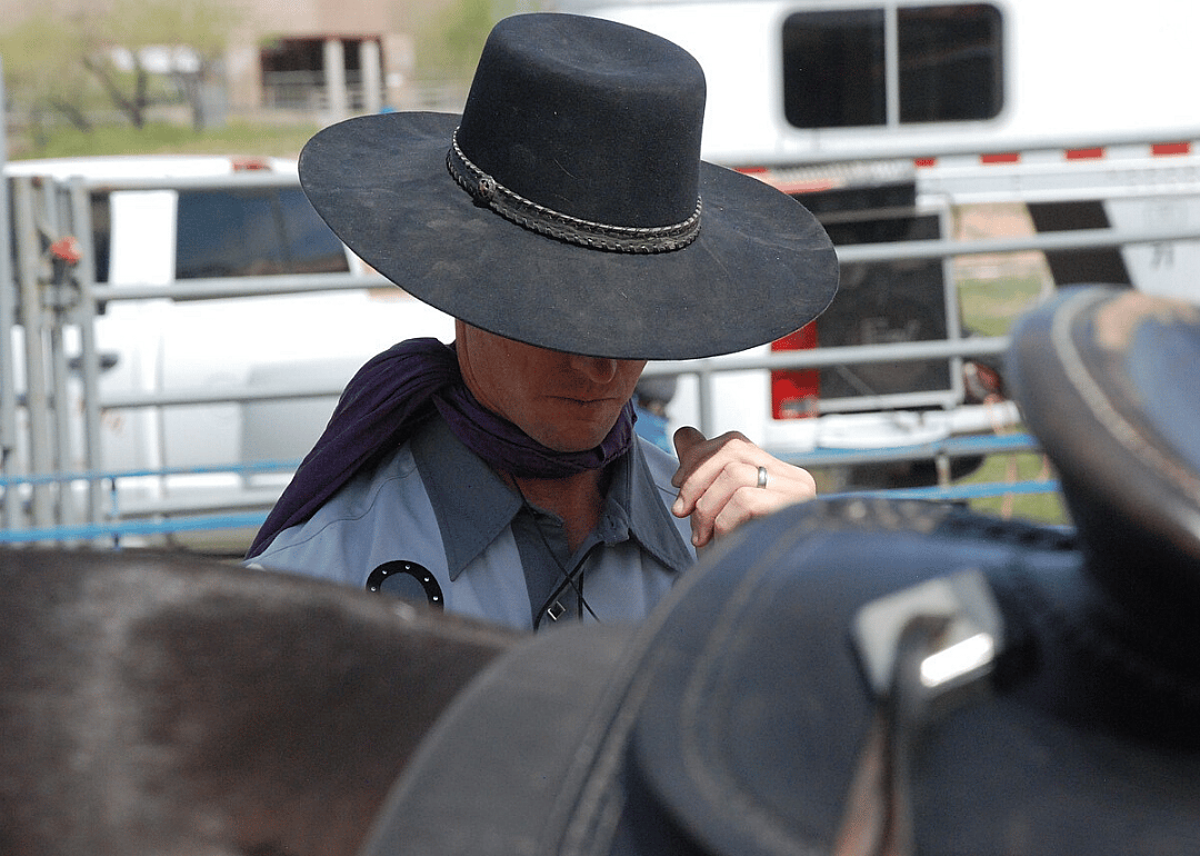 All hat, no cattle
