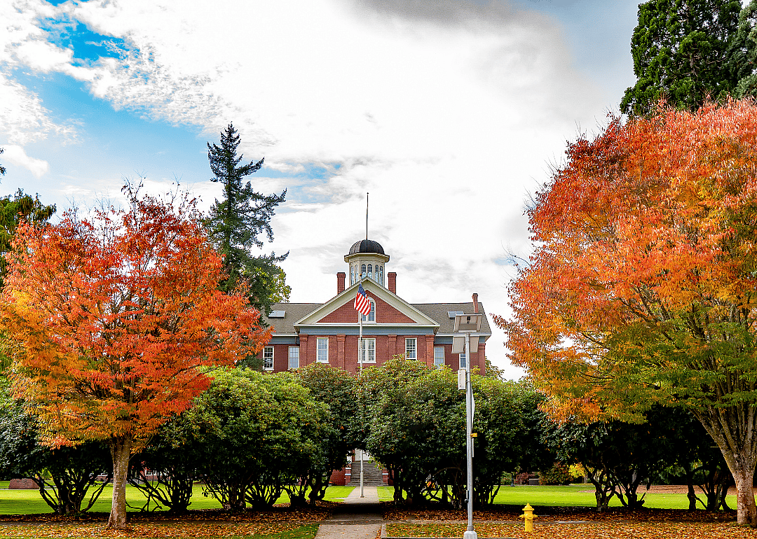 #82. Willamette University