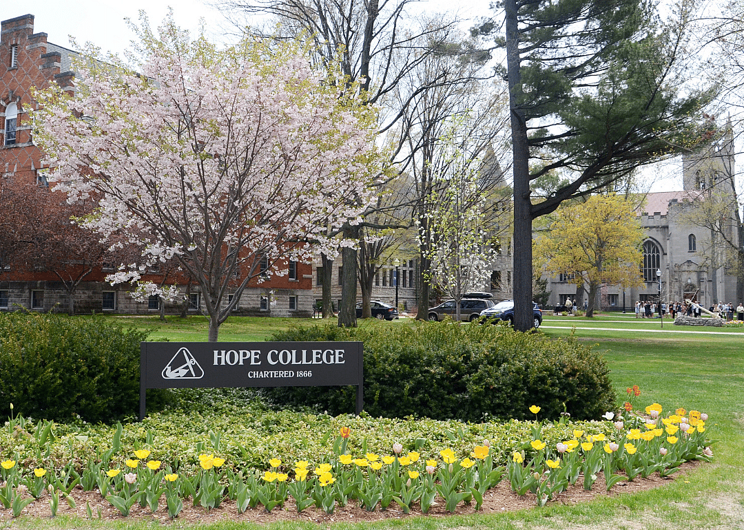 #54. Hope College