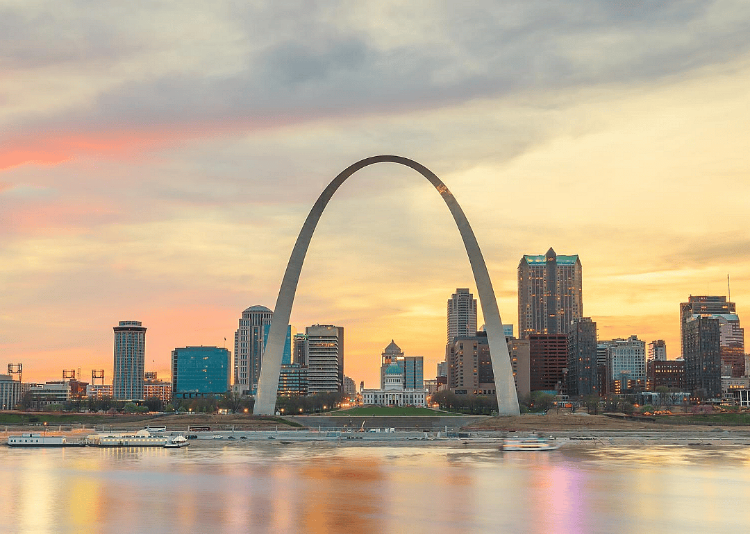 #48. St. Louis, Missouri (tie)