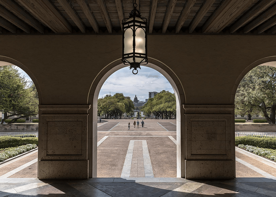 #27. University of Texas at Austin (tie)