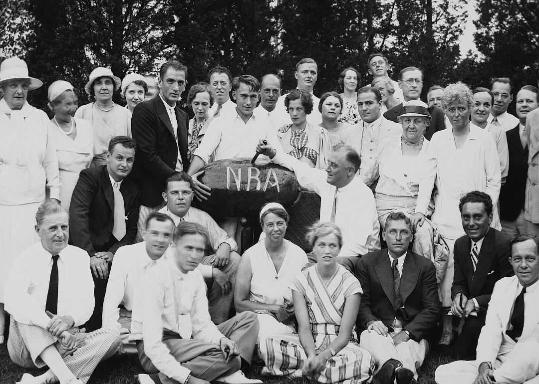 1934: NRA helps draft National Firearms Act