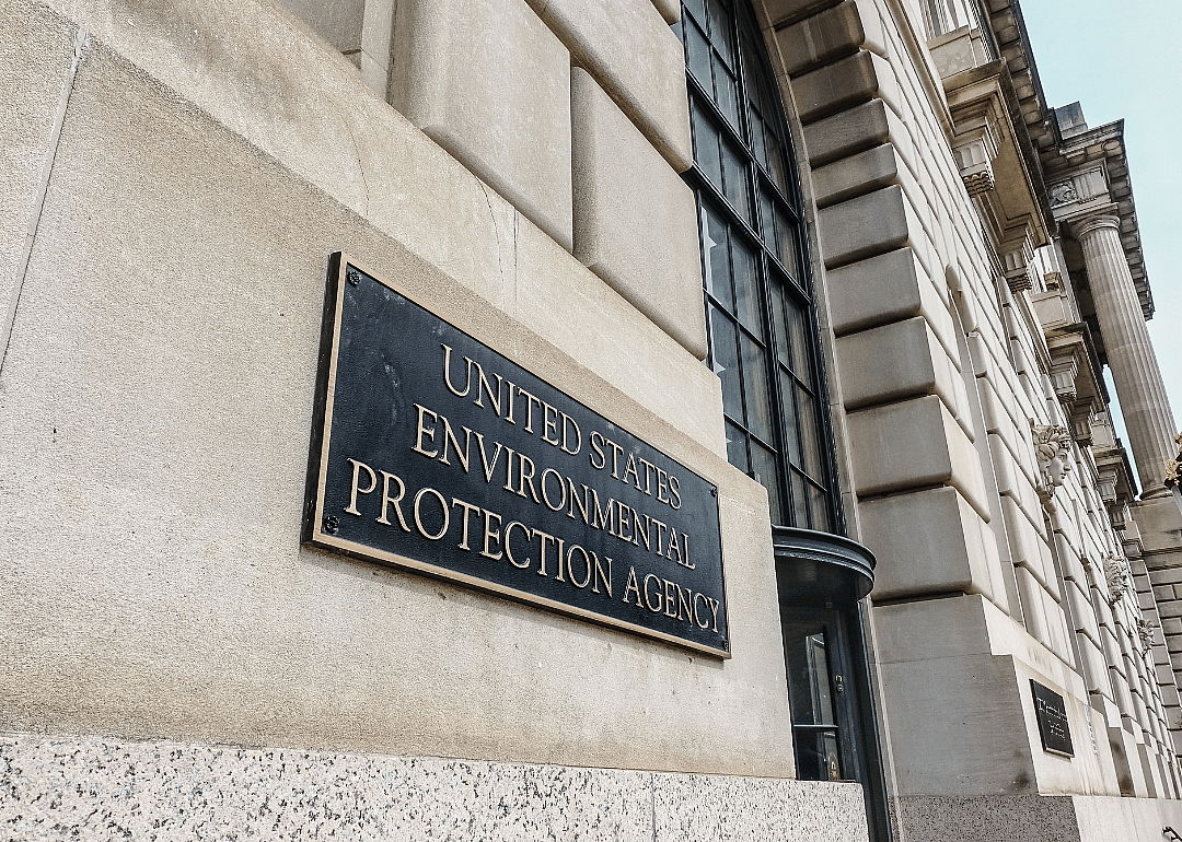 Trump fails to scale back EPA significantly