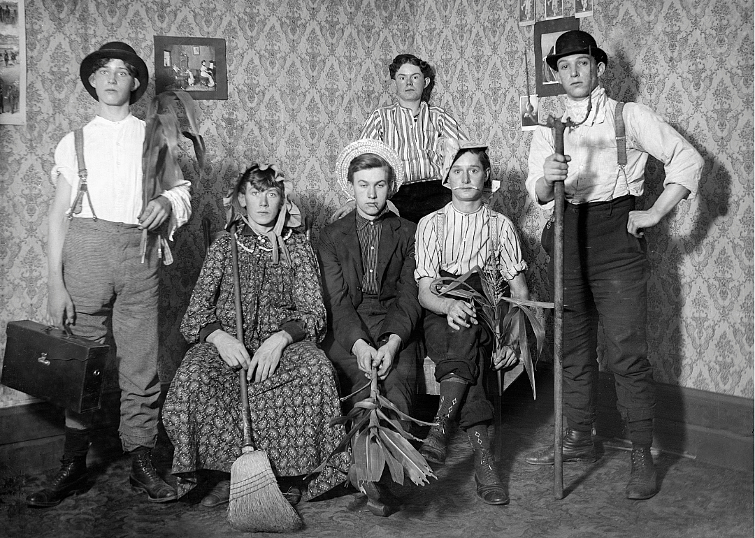 Early 20th-century group photo