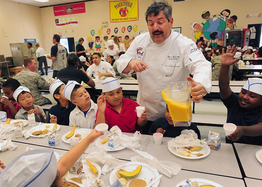 Schools are filling students’ bellies