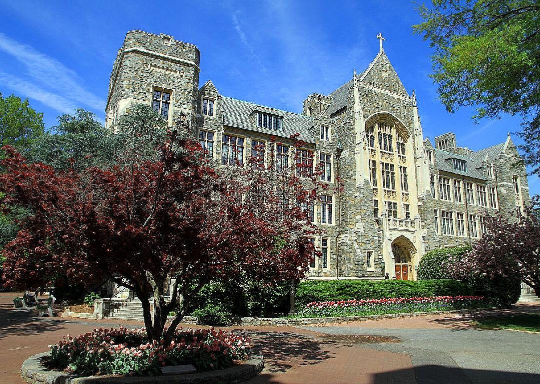 #75. Georgetown University