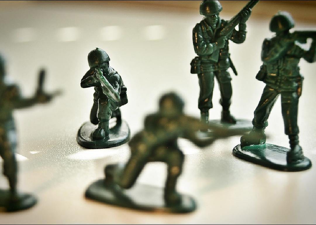 1939: Little green army men