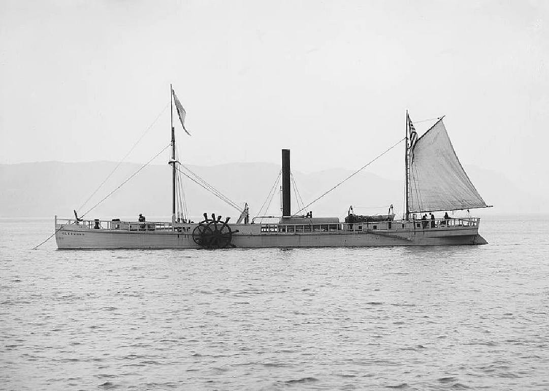 1807: The Clermont sets sail