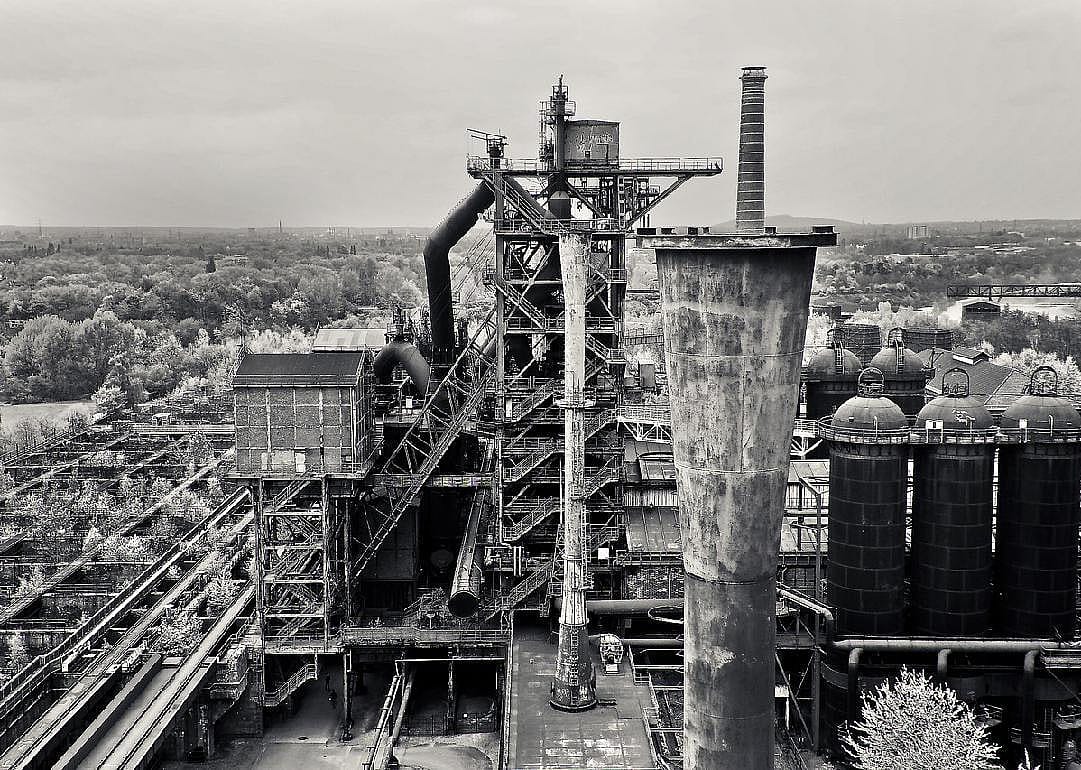 1979: American manufacturing peaks