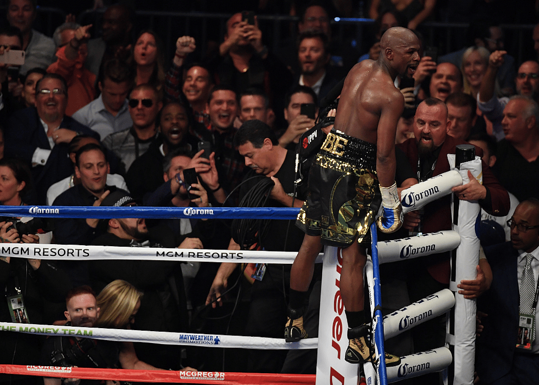 2017: MAYWEATHER, A DEFENSIVE MASTERMIND, BEATS MCGREGOR WITH HIS FISTS