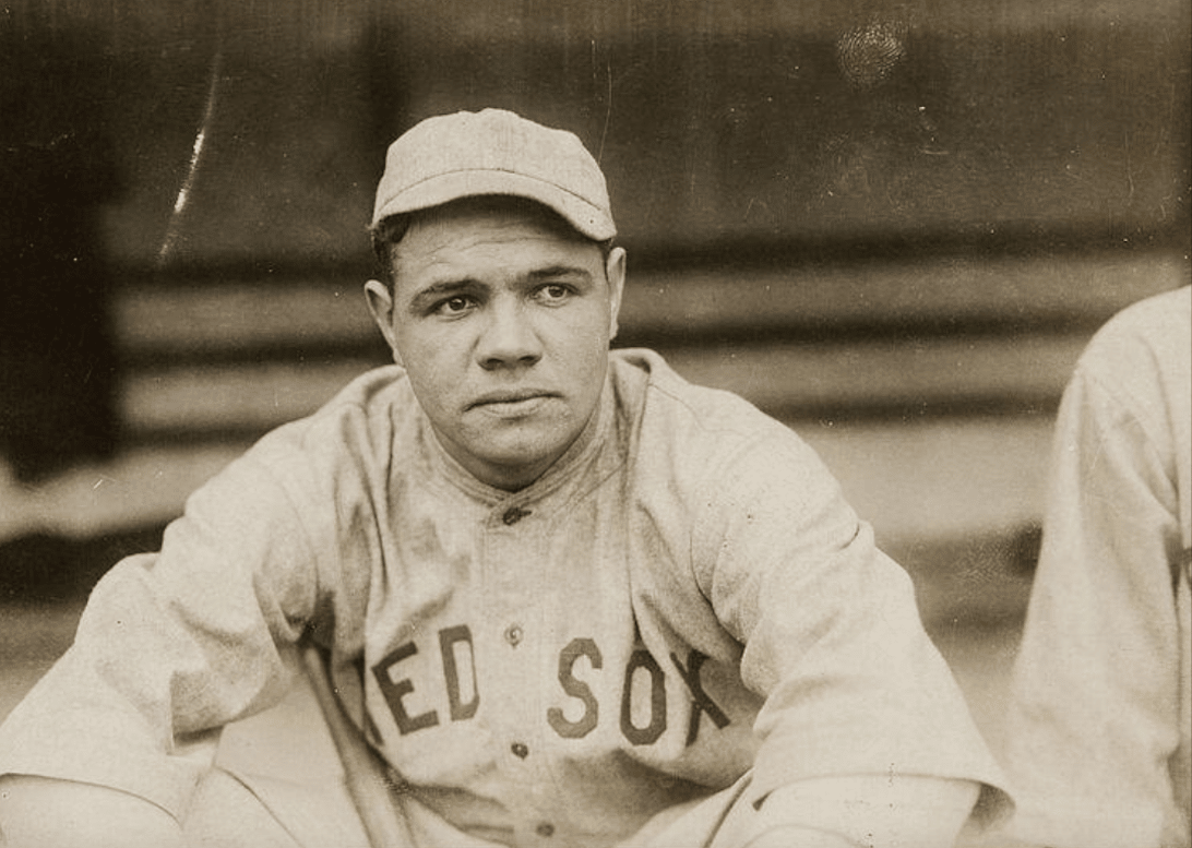 1935: Babe Ruth leaves New York, soon retires