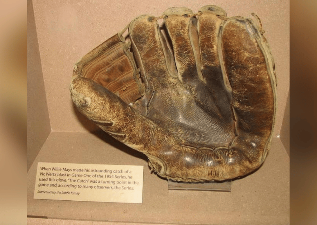 1954: Willie Mays turns heads