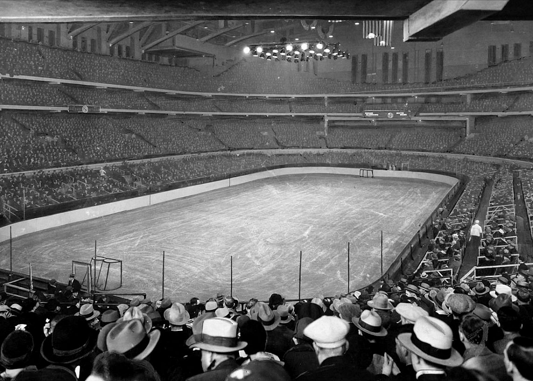 1929: BOSTON BEATS RANGERS, 2-1, FOR SECOND STRAIGHT VICTORY AND WINS STANLEY CUP