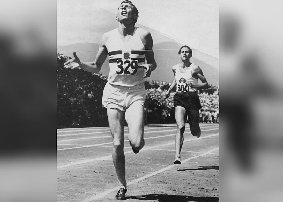 1954: AT LAST—THE 4-MINUTE MILE