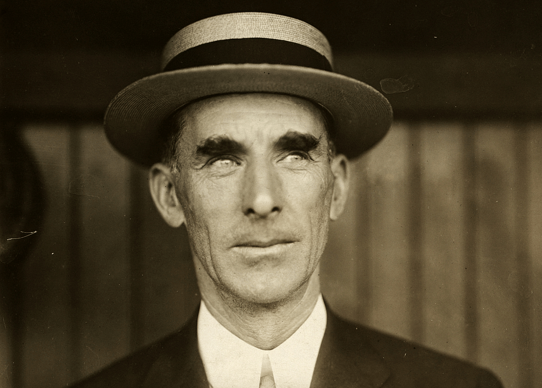 1948: MACK AND GRIFFITH RACE TO DEAD HEAT