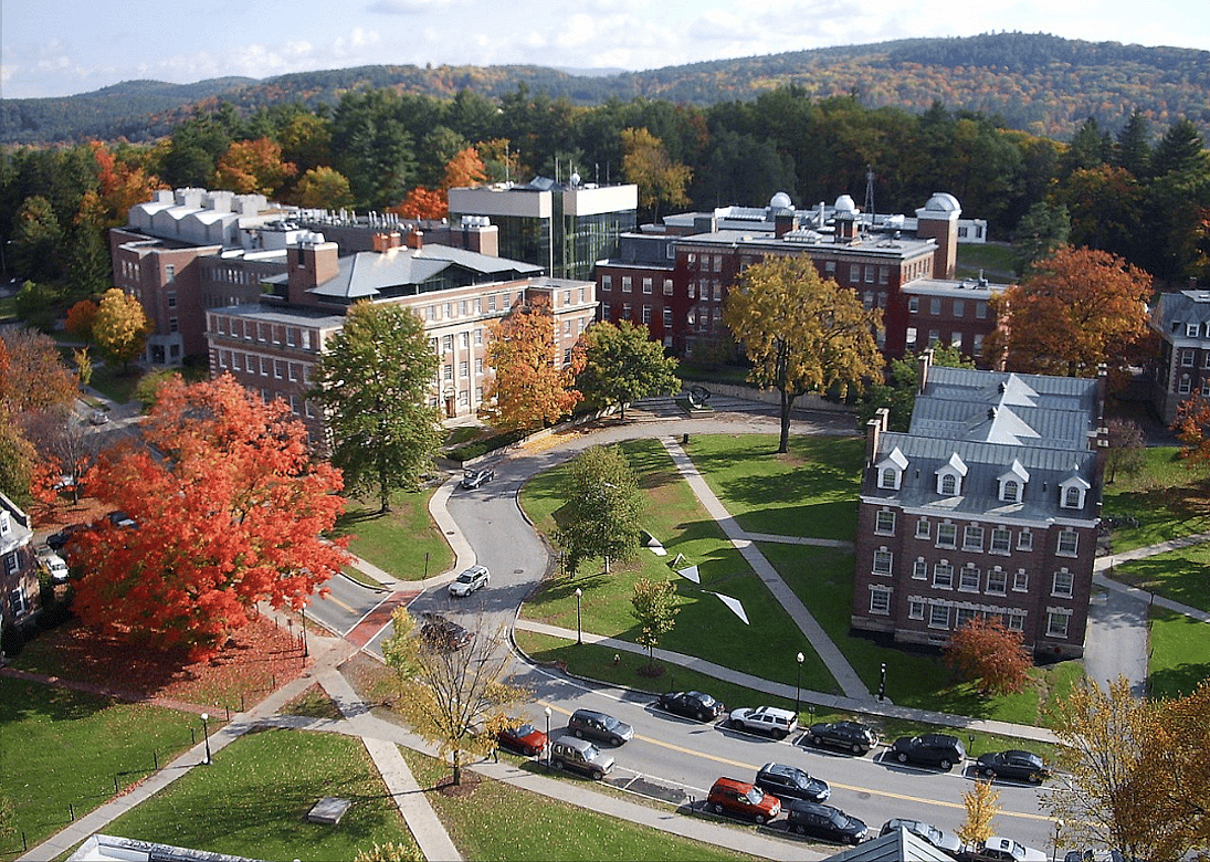 #14. Dartmouth College