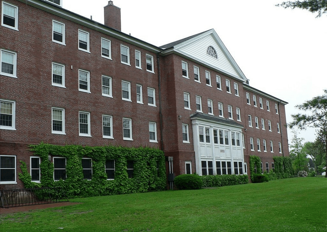 #32. Bates College