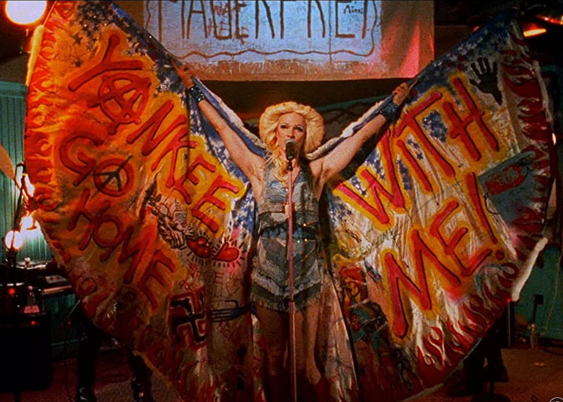 Hedwig and the Angry Inch (2001)