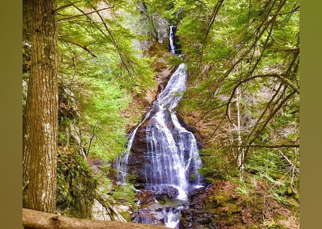 #7. Moss Glen Falls